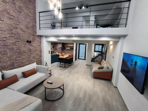 ZOE LOFT